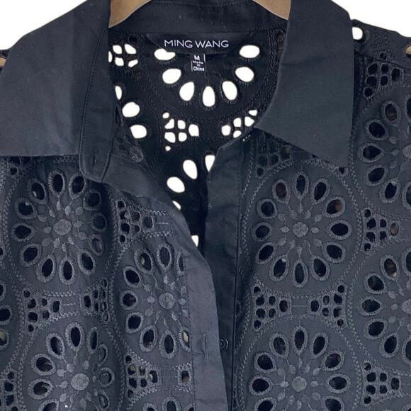 Ming Wang Floral Eyelet Long Tunic Top Size M Black Duster Buttons Lace - Picture 6 of 7